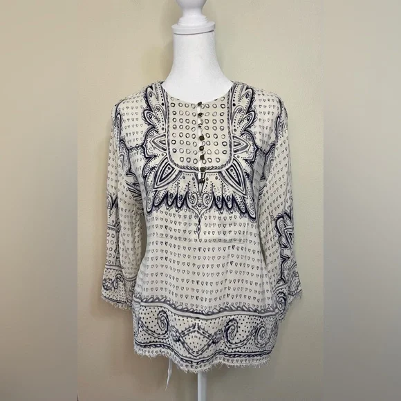 Maeve By Anthropologie Tops 3/4 Sleeve
Morgan Heart Printed Size XS. - Picture 10 of 17